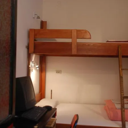 Tash Hostel Belgrad